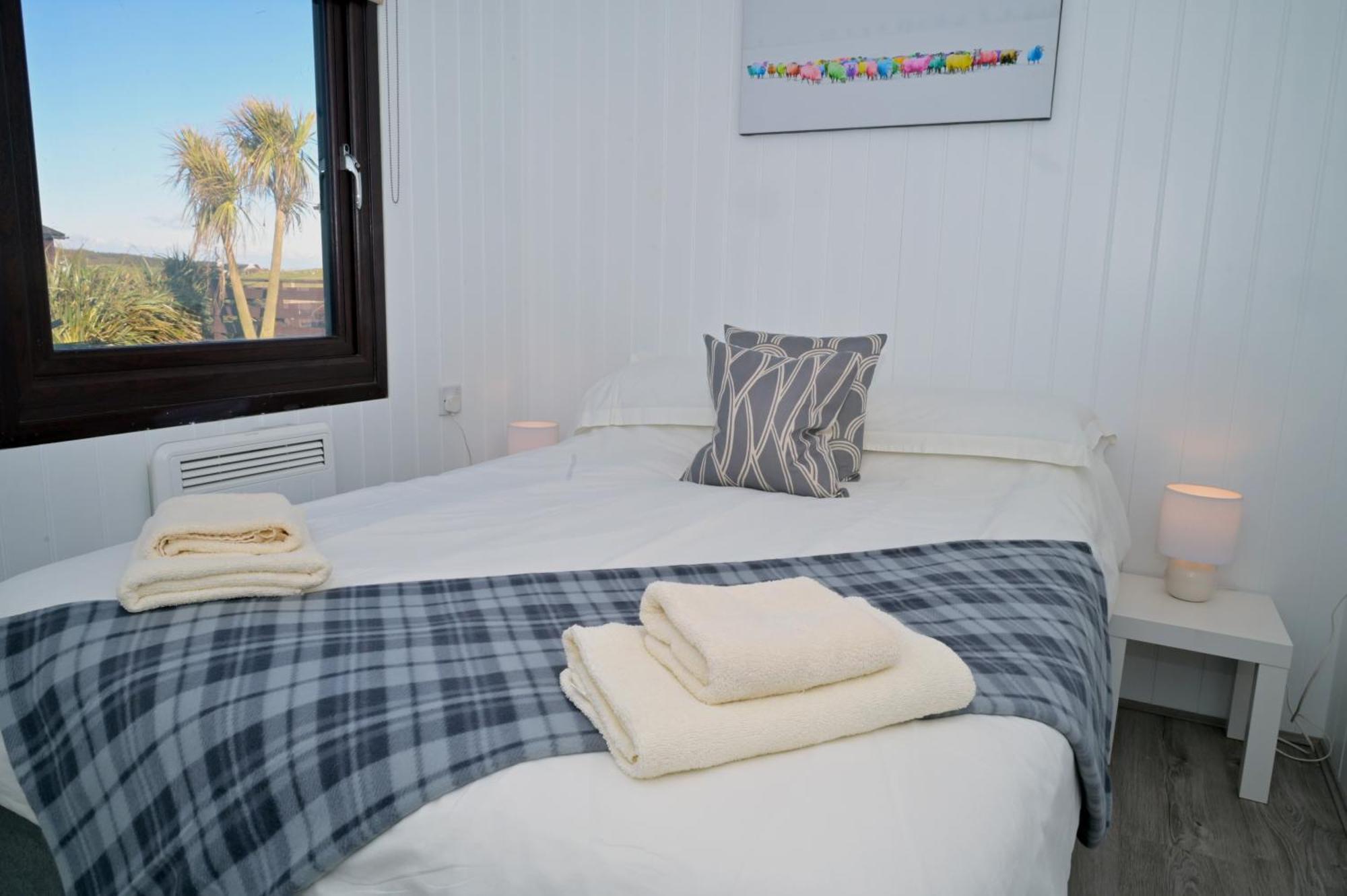 Lodge Cabin With Fabulous Views - Farm Holiday Stranraer Ngoại thất bức ảnh
